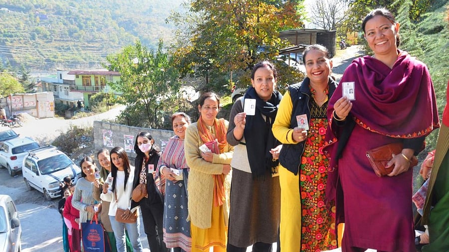 Women turned out in strength in rural areas despite cold climatic conditions in the morning. Credit: PTI Photo