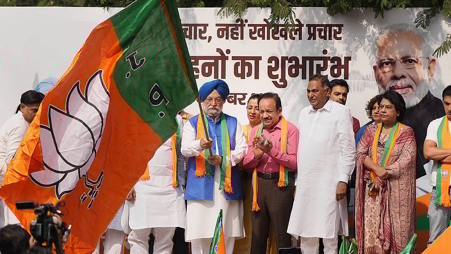 Union Minister Hardeep Singh Puri addresses during a programme to flag off vehicles for campaigning of upcoming Municipal Corporation of Delhi (MCD) election. credit: PTI Photo