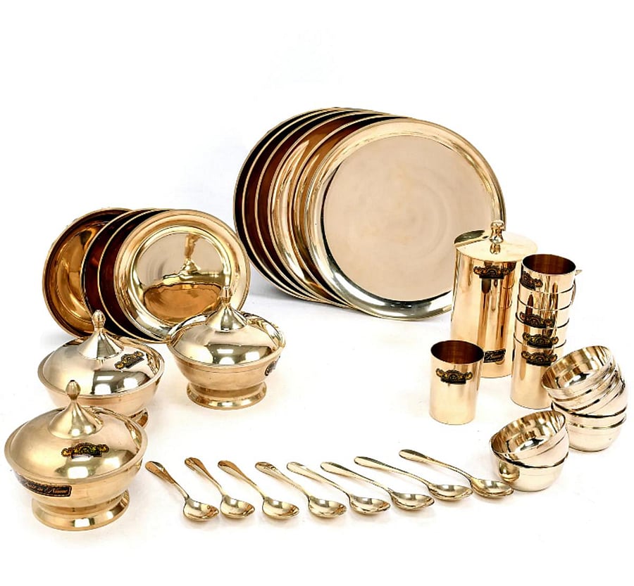 Price Rs 57,900. crockerywala.com