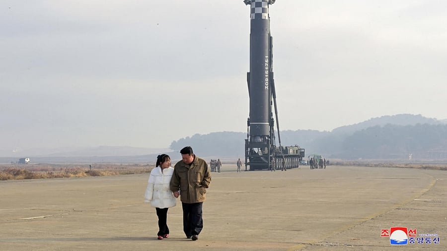 <div class="paragraphs"><p>North Korean leader Kim Jong Un, along with his daughter. </p></div>