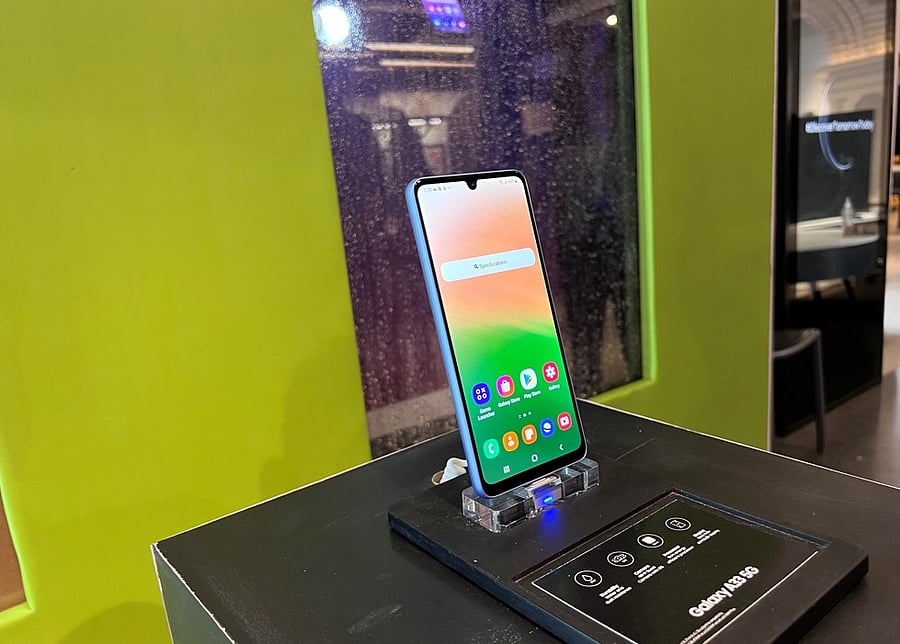 Samsung Galaxy A33 5G. Credit: DH Photo/KVN Rohit