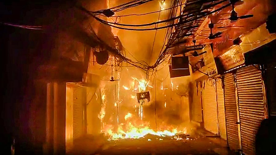Fire at Bhagirath Palace Market in Delhi, Thursday, November 24, 2022. Credit: PTI Photo