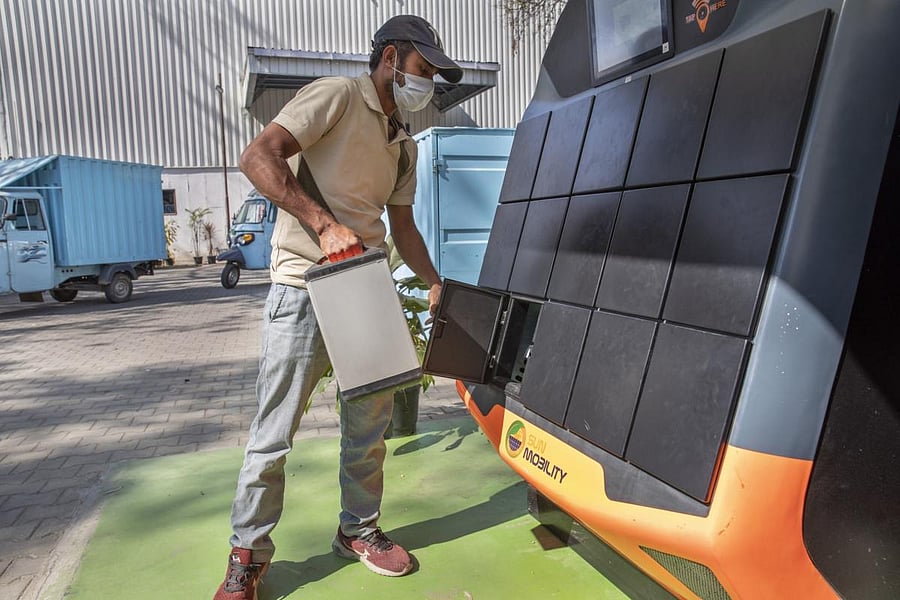 A SUN Mobility battery-swapping station in Bengaluru. Credit: Special arrangement