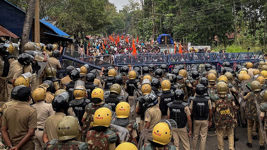 The local fishing community, led by Catholic priests, has blocked construction of Vizhinjam port by Adani Group for almost four months. Credit: Reuters Photo
