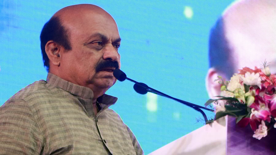 Bommai told investors that Karnataka is investing Rs 2.5 lakh crore in renewable energy over the next three years. Credit: DH Photo