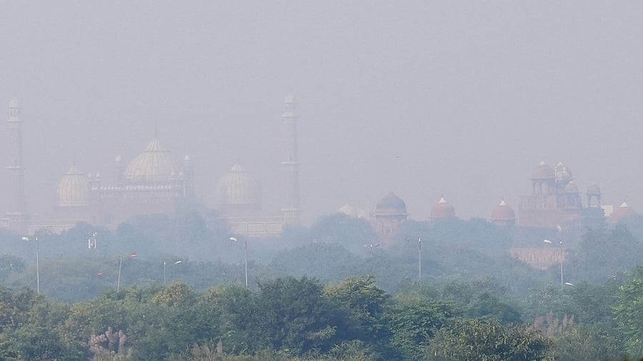 The maximum temperature is likely to settle at 25 degrees Celsius, the India Meteorological Department said. Credit: PTI Photo