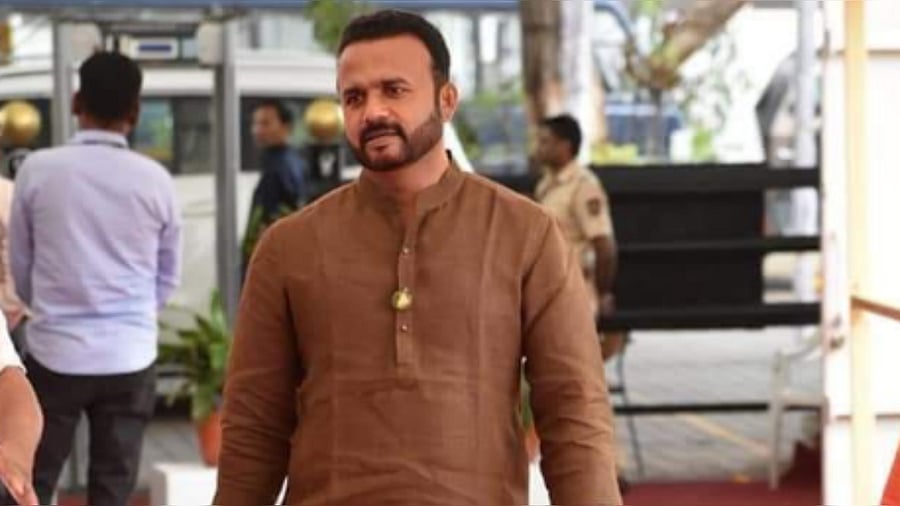 Besides Gore, four others were in the car. Credit: jaykumargore.com