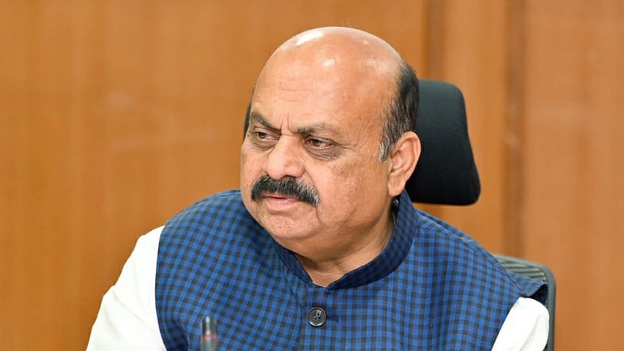 All the Influenza Like Illness (ILI) and Severe Acute Respiratory Illness (SARI) cases should be tested and wearing masks in the indoor events should be made mandatory. Credit: IANS Photo