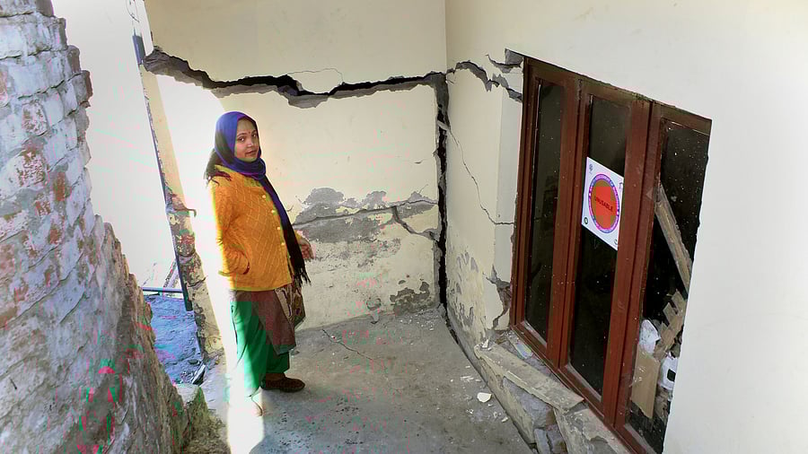 According to the daily bulletin of the Disaster Management Authority, 800 people, belonging to 237 families, have been shifted to safety by the district administration. Credit: PTI File Photo