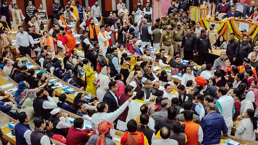 AAP and BJP members exchange heated arguments during the election of Mayor and Deputy Mayor at the Civic Centre, in New Delhi, Tuesday, Jan. 24, 2023. Credit: PTI Photo