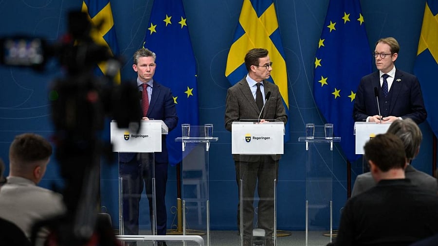 Sweden's Defence Minister Pal Jonson (L-R), Sweden's Prime Minister Ulf Kristersson and Minister for Foreign Affairs Tobias Billstrom deliver a press confrence on Sweden's NATO bid in Stokcholm. credit: AFP 