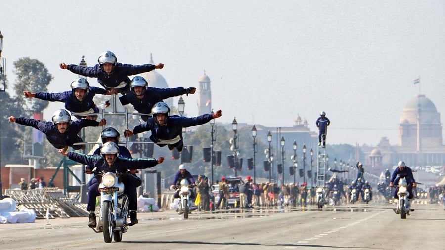 Indian Army Daredevils soldiers during a dress rehearsal for the Republic Day Parade 2023, at Kartavya Path in New Delhi. Credit: IANS Photo