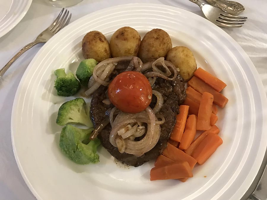 Beef steak at Bengal Club. PHOTOS BY AUTHORS