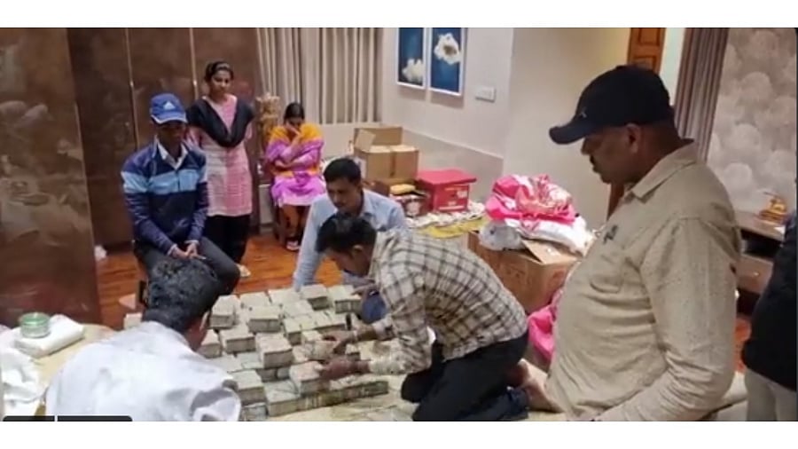 The total amount seized in the trap and raid is around Rs 8.02 crore as of now. Credit: DH video