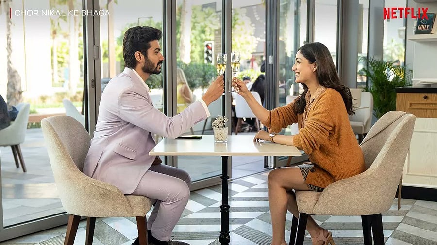 Chor Nikal Ke Bhaga is a heist-hijack thriller. Twitter/@yamigautam