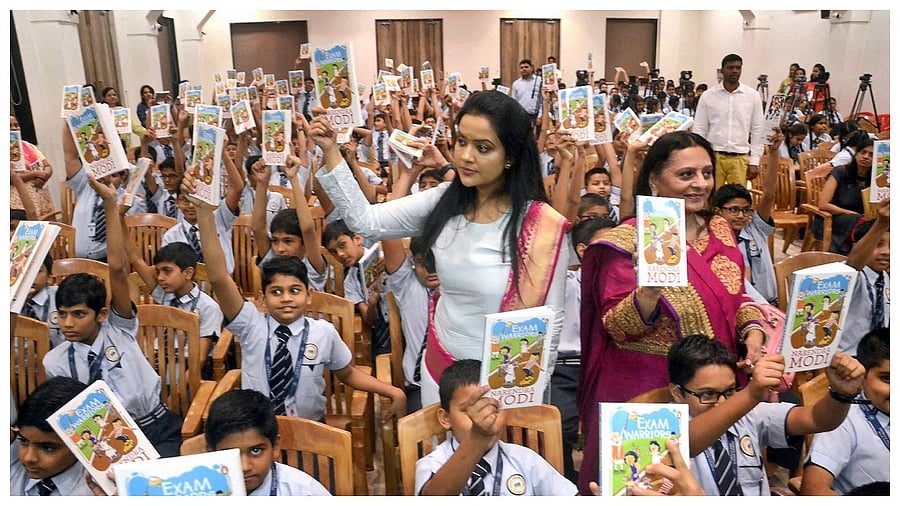 Wife of Maharashtra Dy Chief Minister Devendra Fadnavis and a social activist Amruta Fadnavis. Credit: PTI Photo