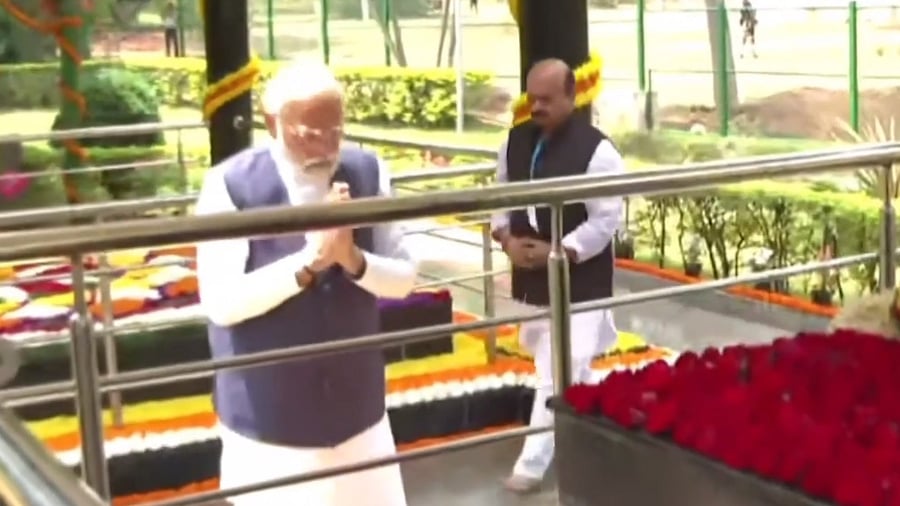 He has the credit of designing and constructing various dams in the country including the Krishna Raja Sagara dam near Mandya. Credit: Twitter/@BJP4India