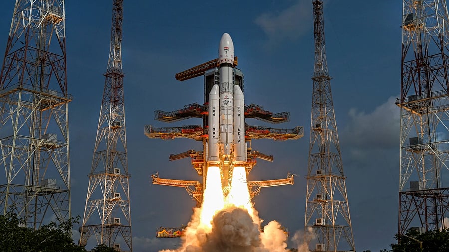 ISRO's LVM3 carrying 36 satellites lifts off from the Satish Dhawan Space Station, in Sriharikota, Sunday, March 26, 2023. Credit: PTI Photo