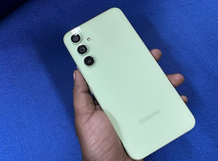 Samsung Galaxy A54 5G. Credit: DH Photo/KVN Rohit