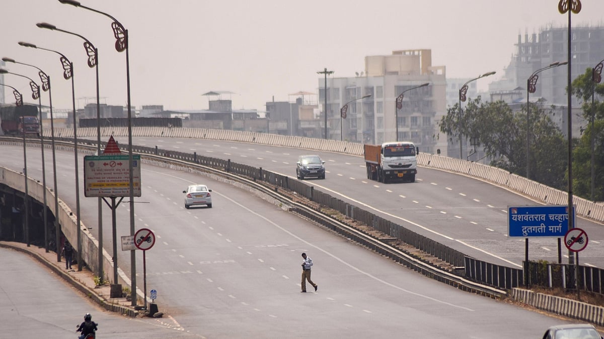 Govt to initiate safety study on Mumbai-Delhi Expressway