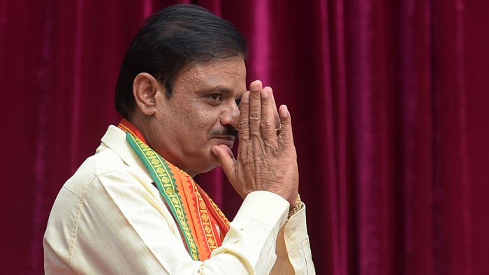 Horticulture Minister Munirathna. Credit: DH Photo