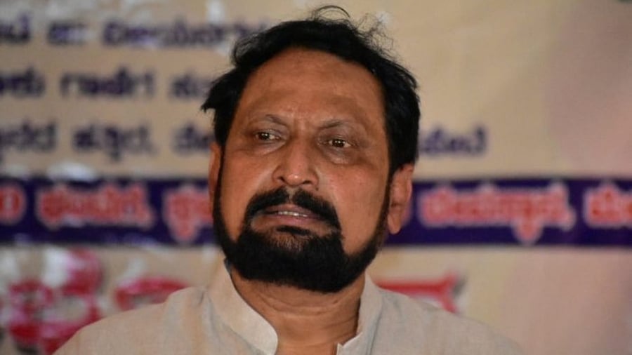 BJP leader Laxman Savadi. Credit: DH File Photo