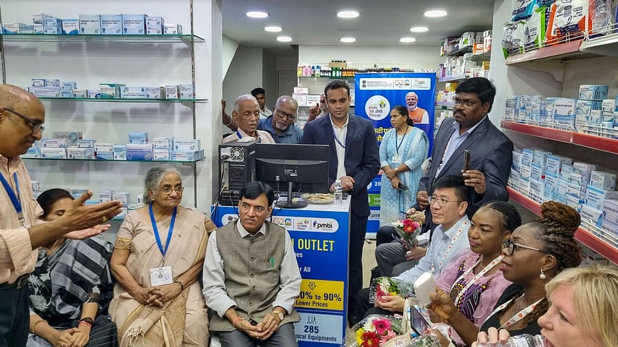 Union Health Minister Mansukh Mandaviya along with a team of delegates who came for the G20 Health Working Group meeting in Goa. Credit: PTI Photo
