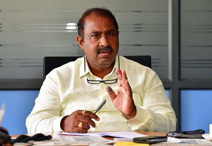 Sitting Bommanahalli MLA M Sathish Reddy. Credit: DH Photo
