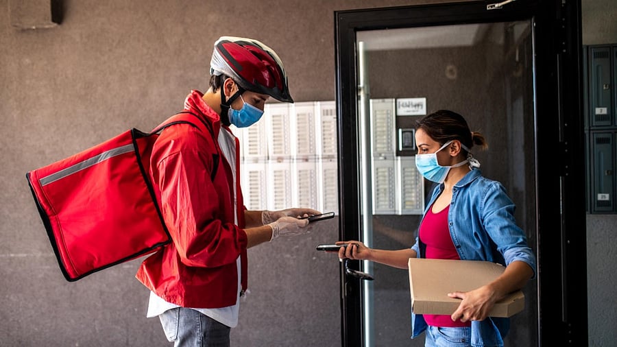 Last mile delivery in intercity food delivery. Credit: Special Arrangement