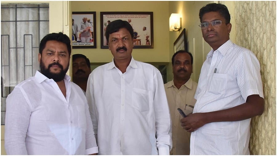But underlying it is a battle for political supremacy between Lingayat leaders in the district and the Jarkiholis. Credit: Special Arrangement