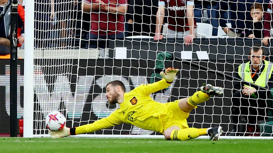 De Gea's mistake makes matters difficult for Man United. Credit: Reuters Photo