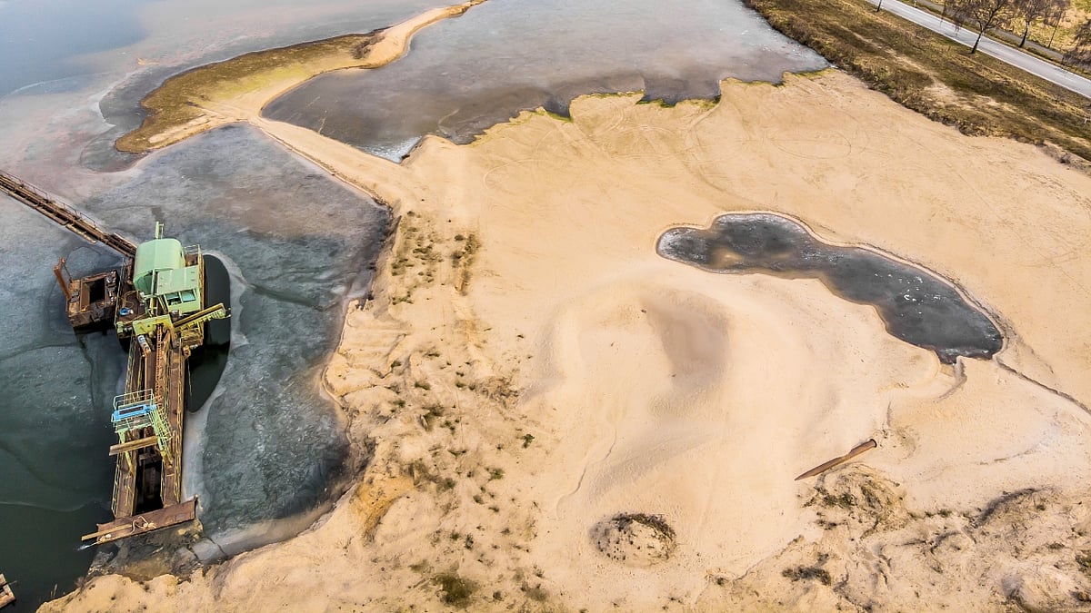 Bihar earns highest-ever revenue of Rs 1384.46 cr through sand mining ...
