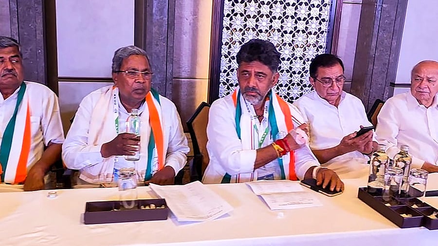 Congress president Mallikarjun Kharge had initially appointed former chief minister Sushilkumar Shinde and party leaders Jitendra Singh and Deepak Babaria as observers for the election of the CLP leader in Karnataka. Credit: PTI Photo