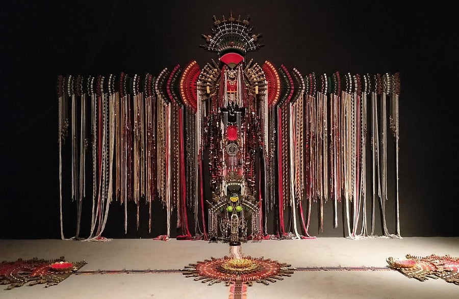 Installation by Anne Samat (pic by author)