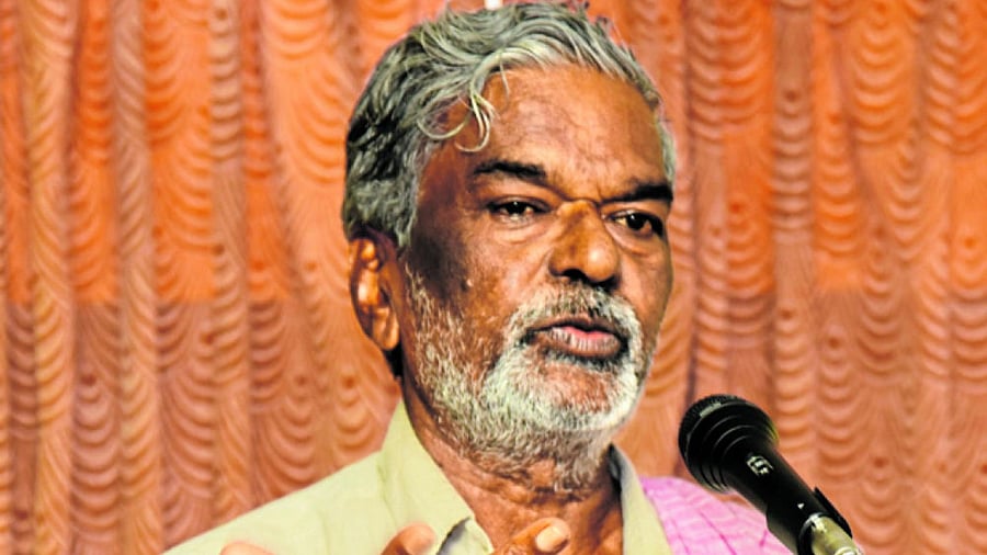 Writer Devanuru Mahadeva. Credit: Special Arrangement