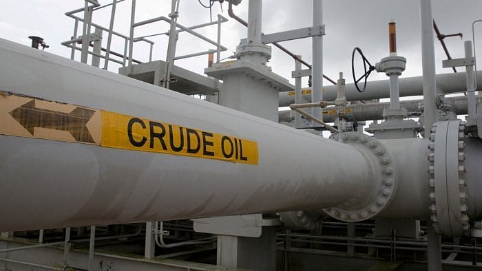 Crude Oil Futures Surge to Rs 9,171 per Barrel on Strong Global Market Signals