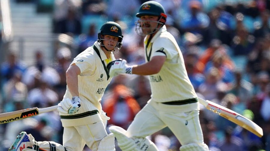 Australia's Travis Head and Steven Smith in action. Credit: Reuters Photo
