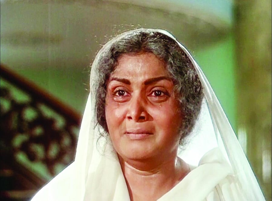 Sulochana Latkar in Mehrban (1967).