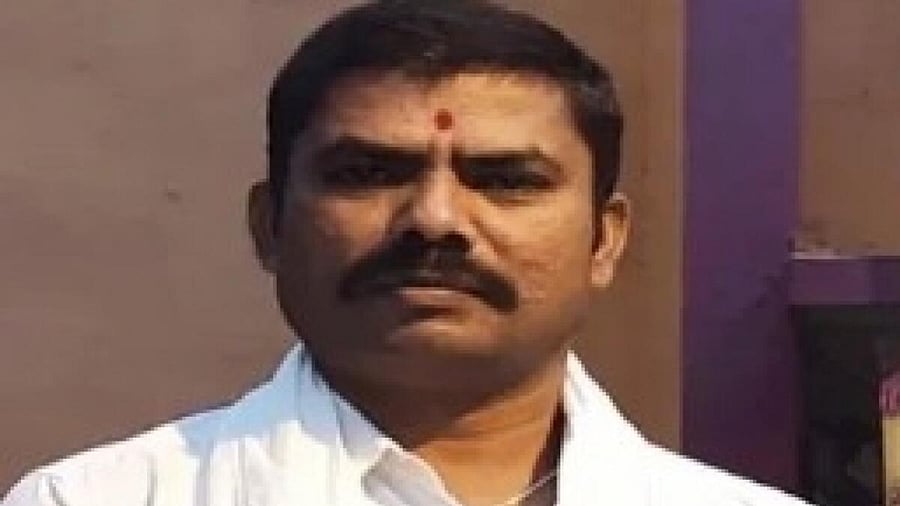 Kumar T R, posted at the Ashok Nagar traffic police station, was found hanging in the kitchen of his house at 3.30 am on Wednesday when his wife and children were sleeping. Credit; Special Arrangement