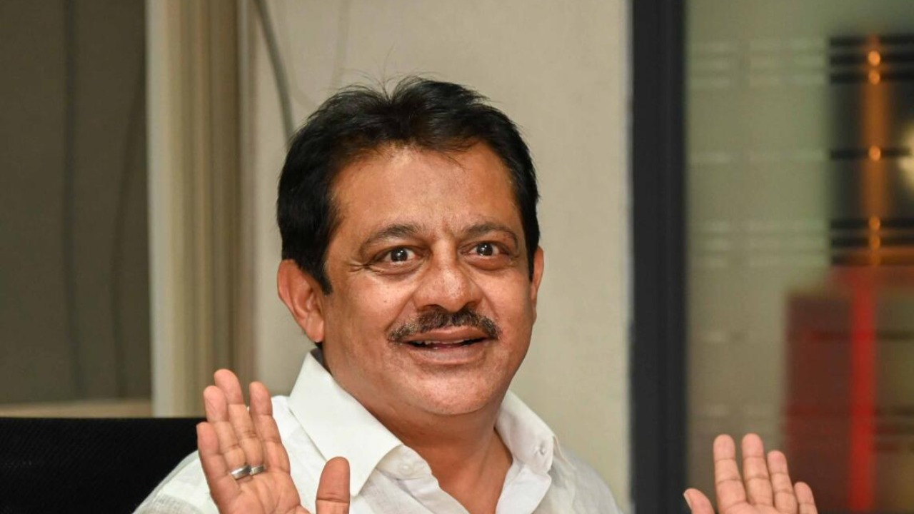 <div class="paragraphs"><p>B Z Zameer Ahmed Khan</p></div>