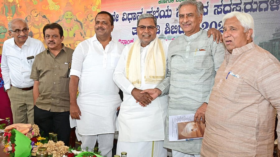 Chief Minister Siddaramaiah at the training for newly elected MLAs in Bengaluru on Monday. Minister B Z Zameer Ahmed Khan, Speaker U T Khader, Legislative Council chairperson Basavaraj Horatti and Law Minister H K Patil are seen. Credit: DH Photo/Ranju P