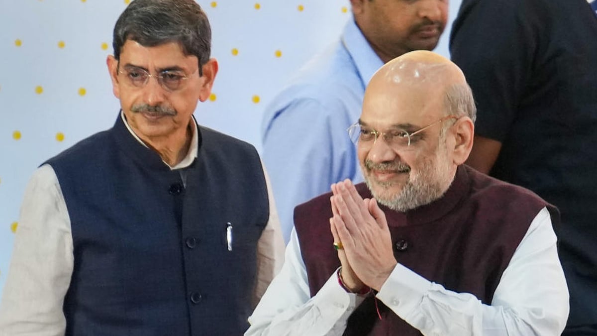Tamil Nadu Guv puts dismissal order of Balaji on hold after Shah’s message