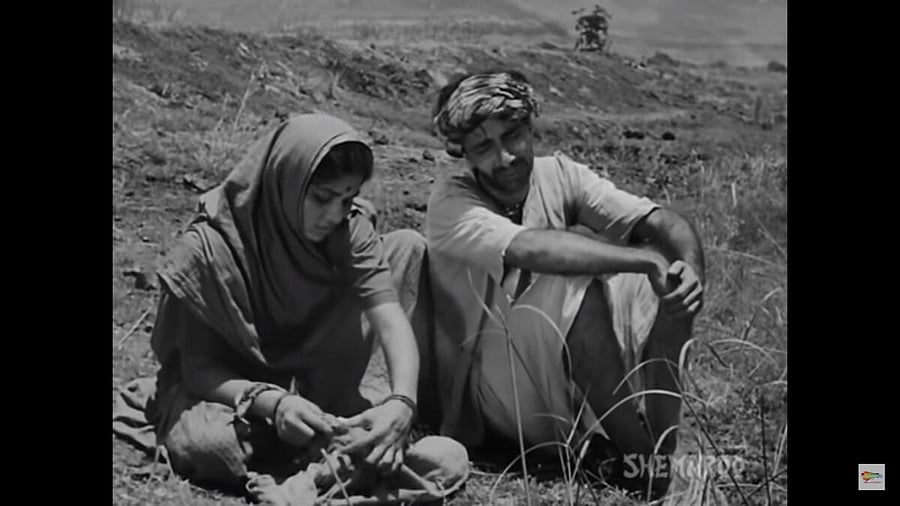 Balraj Sahni and Nirupa Roy in 'Do Bigha Zameen'