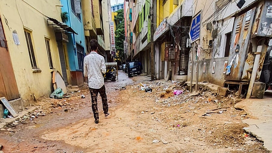Despite several complaints, authorities have done little to fix bad roads in the city, which gets worse in the rainy season. Credit: DH Photo