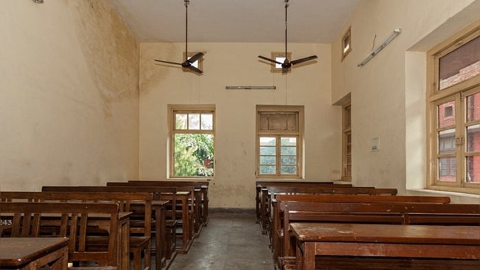 Case against 2 teachers of Thane school for hitting students with ruler ...