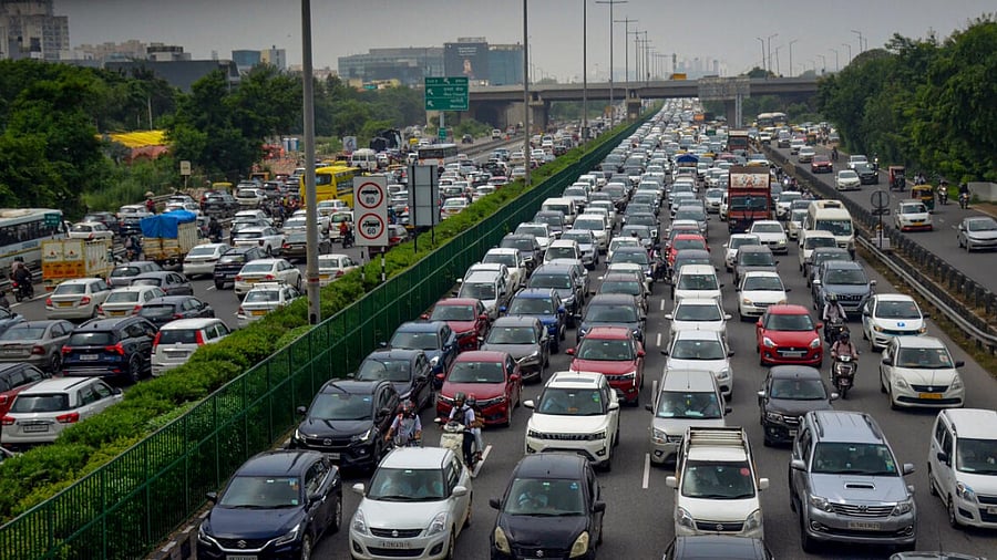 Vehicles stuck in a traffic jam on the Delhi-Gurugram Expressway. Credit: PTI Photo