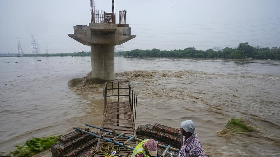 Swollen Yamuna in spate in Delhi. Credit: PTI Photo