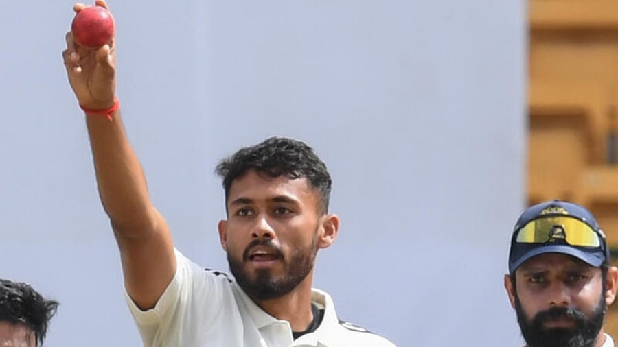 Vidwath Kaverappa of South Zone celebrates after scalping a West Zone batter on the third day of the Duleep Trophy final at the M Chinnaswamy Stadium in Bengaluru on Friday. Credit: DH Photo/ SK Dinesh