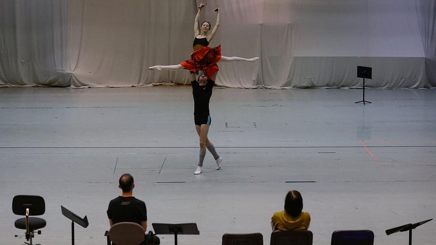 Principal dancers of the Bolshoi Theatre Elizaveta Kokoreva and Dmitry Smilevsky take part in a rehearsal in Moscow. Credit: Reuters Photo