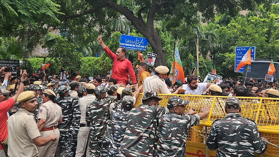 Delhi BJP's protest near the AAP's office. Credit: Twitter/@Virend_Sachdeva